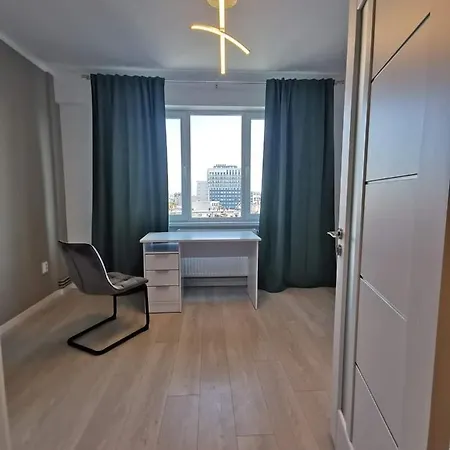 Apartament 3 Manastur 克卢日-纳波卡